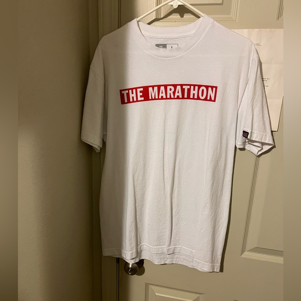 The Marathon Clothing t shirt size large